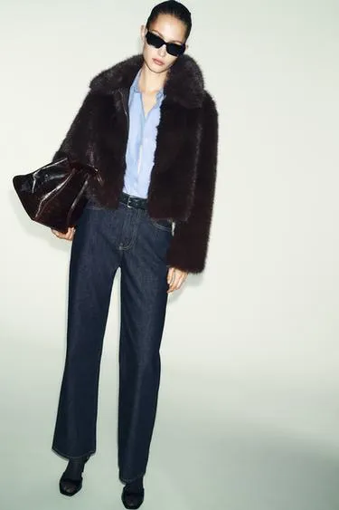 Куртка из искусственного меха с воротником- Заказать в России