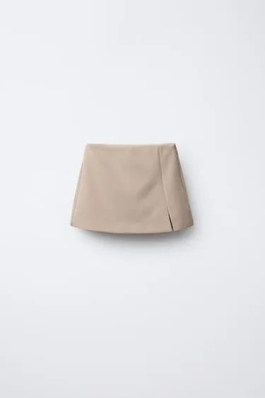 Юбка-шорты с разрезом