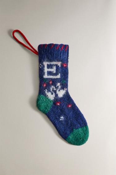 Zara Новогодний чулок с буквой E купить с доставкой.