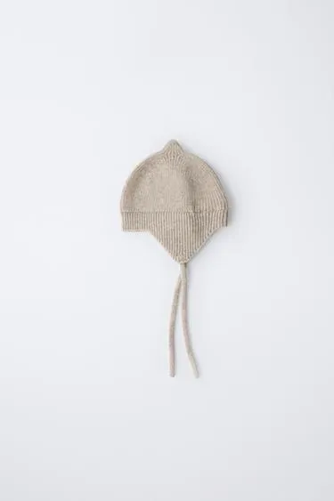 Трикотажный чепчик с шерстью