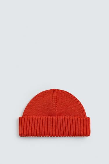 Zara Базовая короткая шапка бини