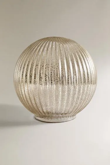 Большая полосатая гирлянда с подсветкой на ёлочное украшение