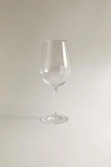 Высокий хрустальный стакан с вертикальным рельефом