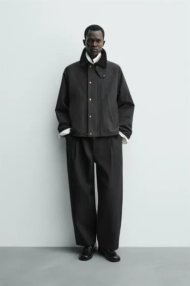 Техническая куртка с комбинированным воротником