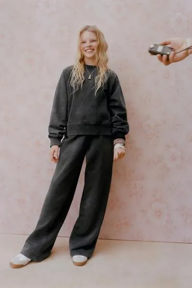 Толстовка из ткани с эффектом потертости с надписью