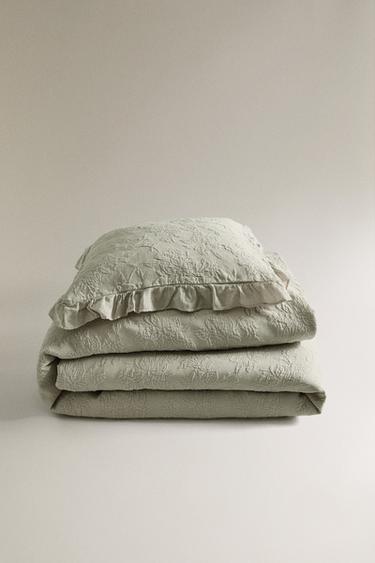 Zara Покрывало из жаккарда с оборками