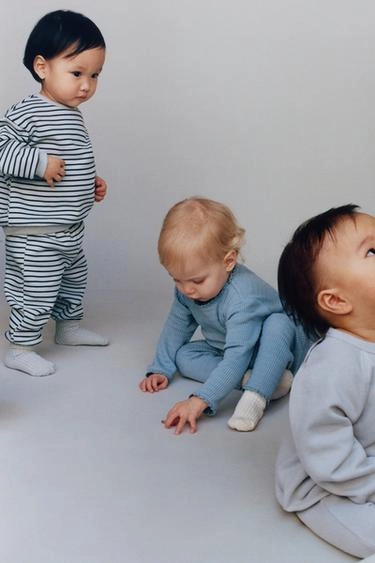 BODYSUIT AND LACE TRIM LEGGINGS SET