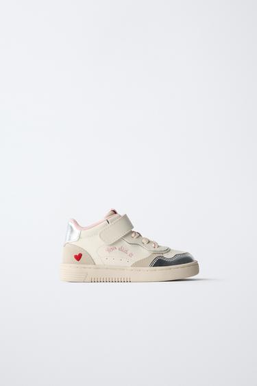 Zara Высокие кроссовки с сердечком