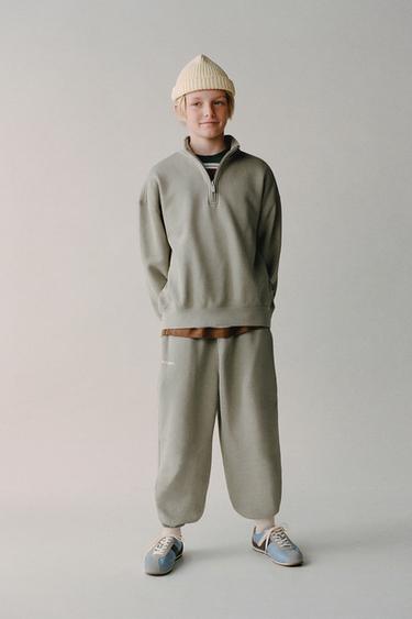 Zara Базовая толстовка с нашивкой