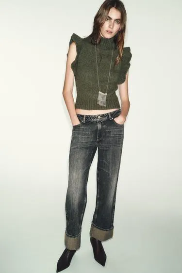 Жилет из шерсти с воланами- Заказать в России