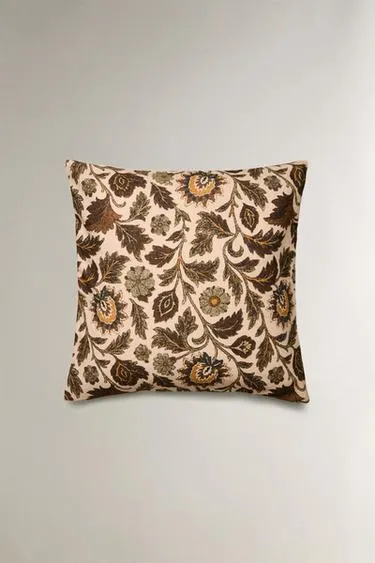 Чехол на подушку с цветочным принтом