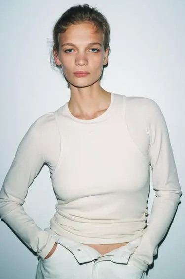 Футболка с двойной вышивкой- Заказать в России