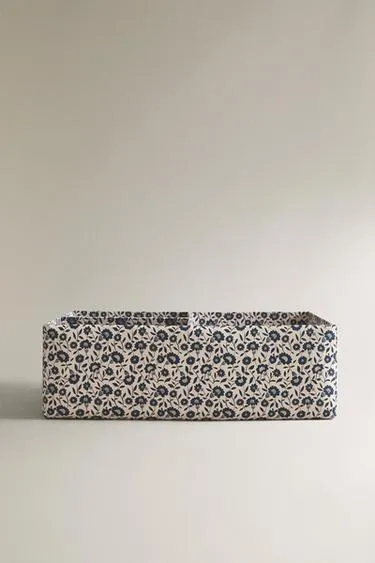 Органайзер для детской одежды с цветочным узором