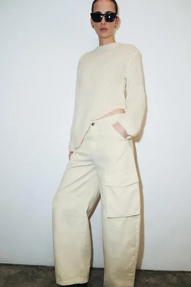 Свитер асимметричного кроя