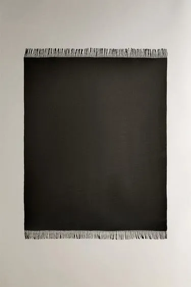 Плед с бахромой