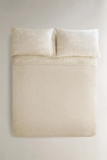 Покрывало сатиновое с рисунком пейсли- Заказать в России