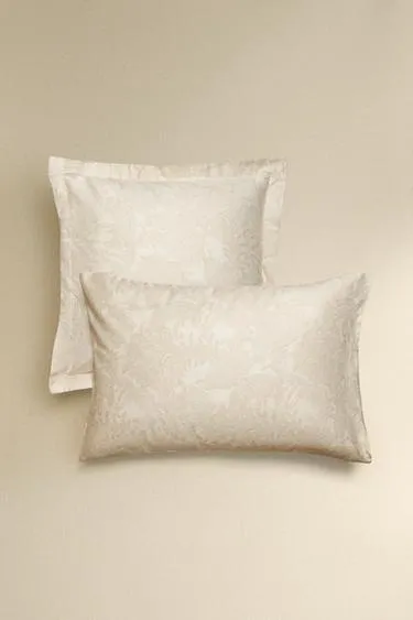 Наволочка из сатина с атласным пейсли