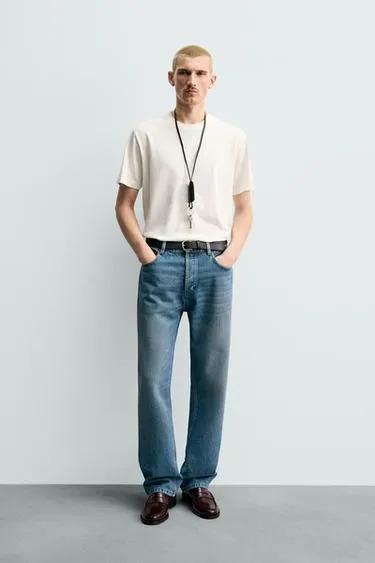 Футболка MEDIUM WEIGHT классического кроя