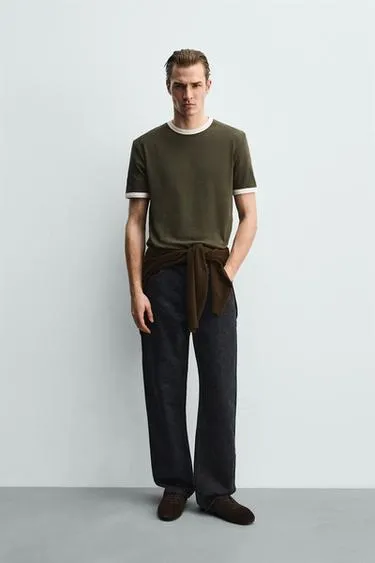 Футболка в рубчик с контрастной отделкой базовая