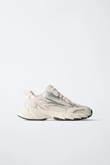 Кроссовки с сетчатой тканью