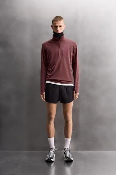 Толстовка с воротником на молнии и комбинированным карманом