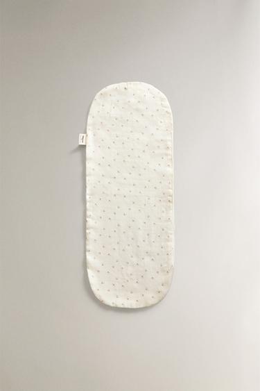 Zara Детский плечевой слюнявчик с цветочным узором