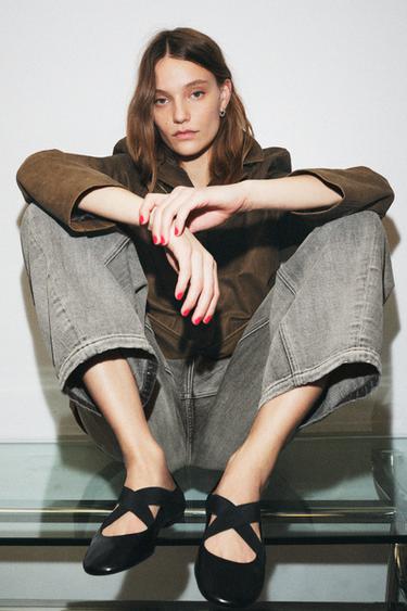 Zara Кожаные балетки с перекрестными ремешками