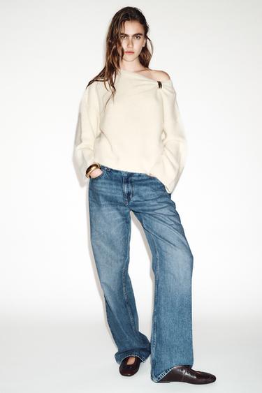 Zara Джемпер с брошью