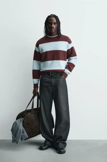 Свитер из мягкой рельефной ткани- Заказать в России