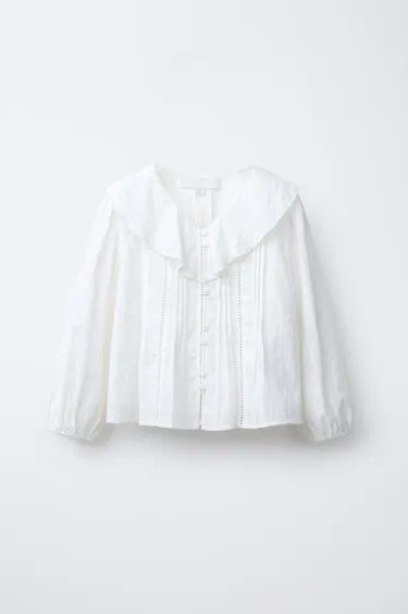 Романтическая рубашка с цветочной вышивкой