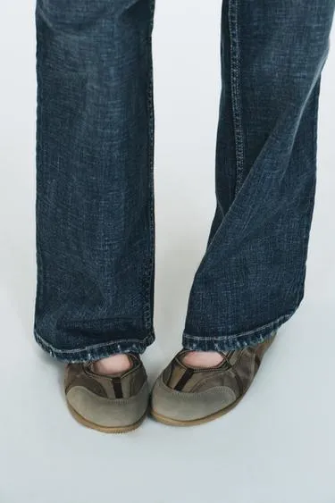 Спортивные балетки с эластичными ремешками- Заказать в России