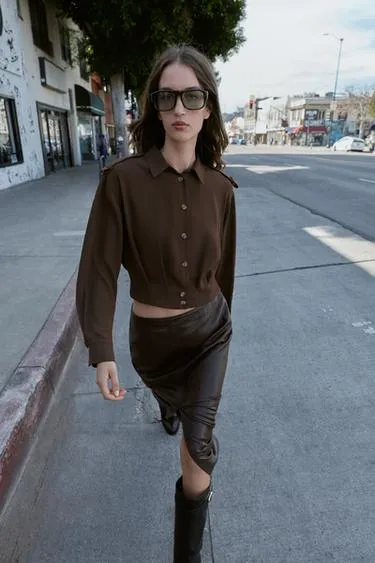 Рубашка C хлястиками на плечах- Заказать в России