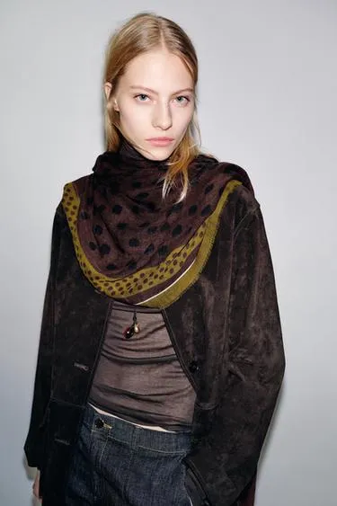 Шарф из ткани в горошек- Заказать в России