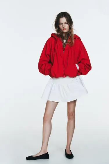 Нейлоновая куртка с завязками