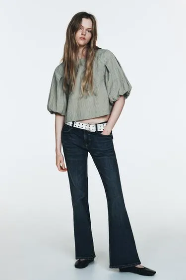 Топ в клетку с объемными рукавами- Заказать в России