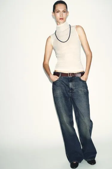 Футболка из шерсти без рукавов- Заказать в России