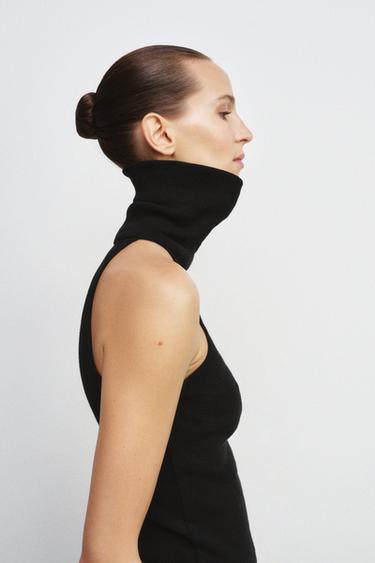 Zara Топ с высоким воротником без рукавов