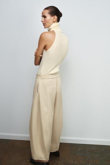 Zara Топ с высоким воротником без рукавов