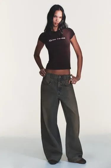 Футболка с надписью спереди- Заказать в России