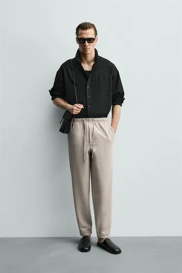 Брюки-джоггеры NON IRON комфортной посадки- Заказать в России