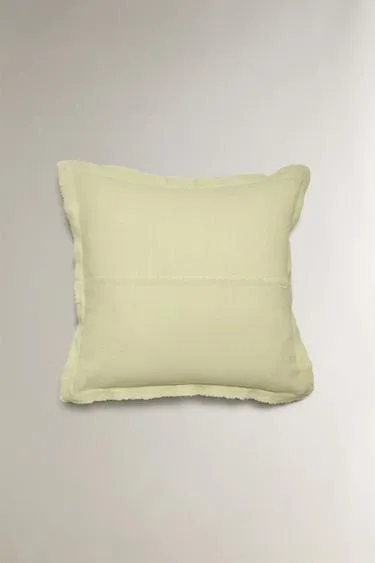 Подушка со строгаными штрихами- Заказать в России