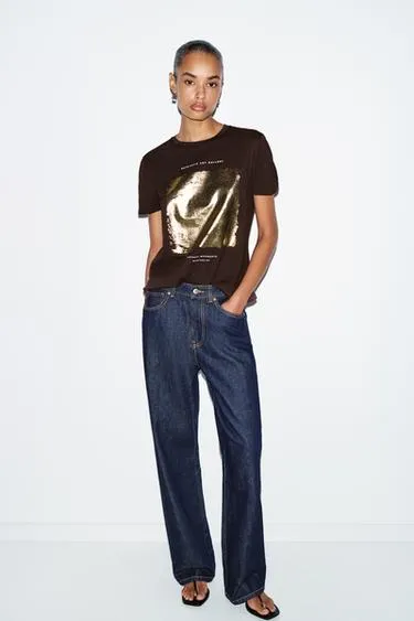 Футболка с металлизированным принтом- Заказать в России