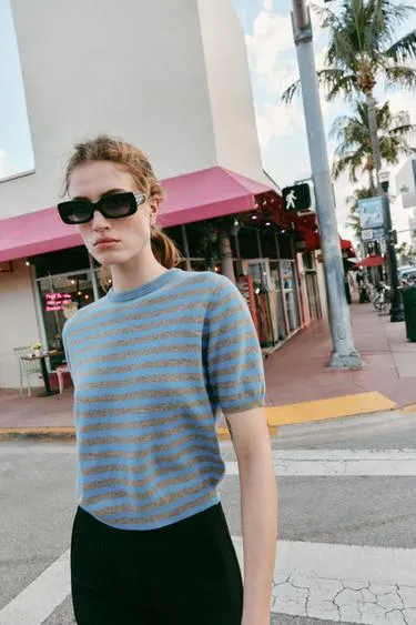 Свитер из 100% шерсти с короткими рукавами в полоску