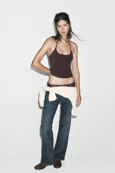 Бесшовный топ с горловиной халтер