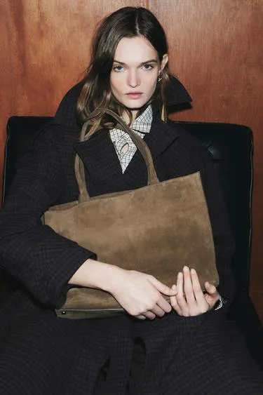 Большая кожаная сумка в городском стиле- Заказать в России