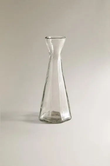 Узкая стеклянная ваза с фасетированными гранями- Заказать в России
