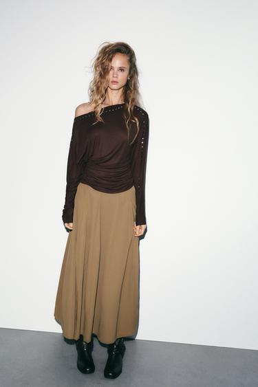 Zara Футболка с длинными рукавами и заклепками