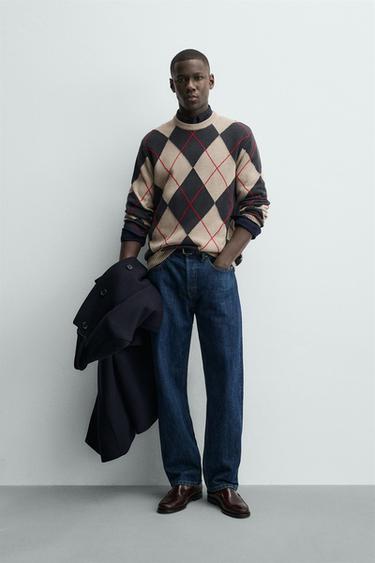 Zara Жаккардовый свитер с узором «ромбы» купить с доставкой.