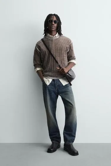 Жаккардовый свитер с абстрактным узором