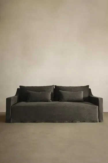 Диван с съемным чехлом из мятого льна